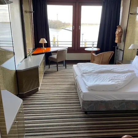 فندق Strandlust Vegesack 4*